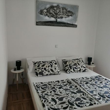 Ferienwohnung Deny Zaboric Exterior foto