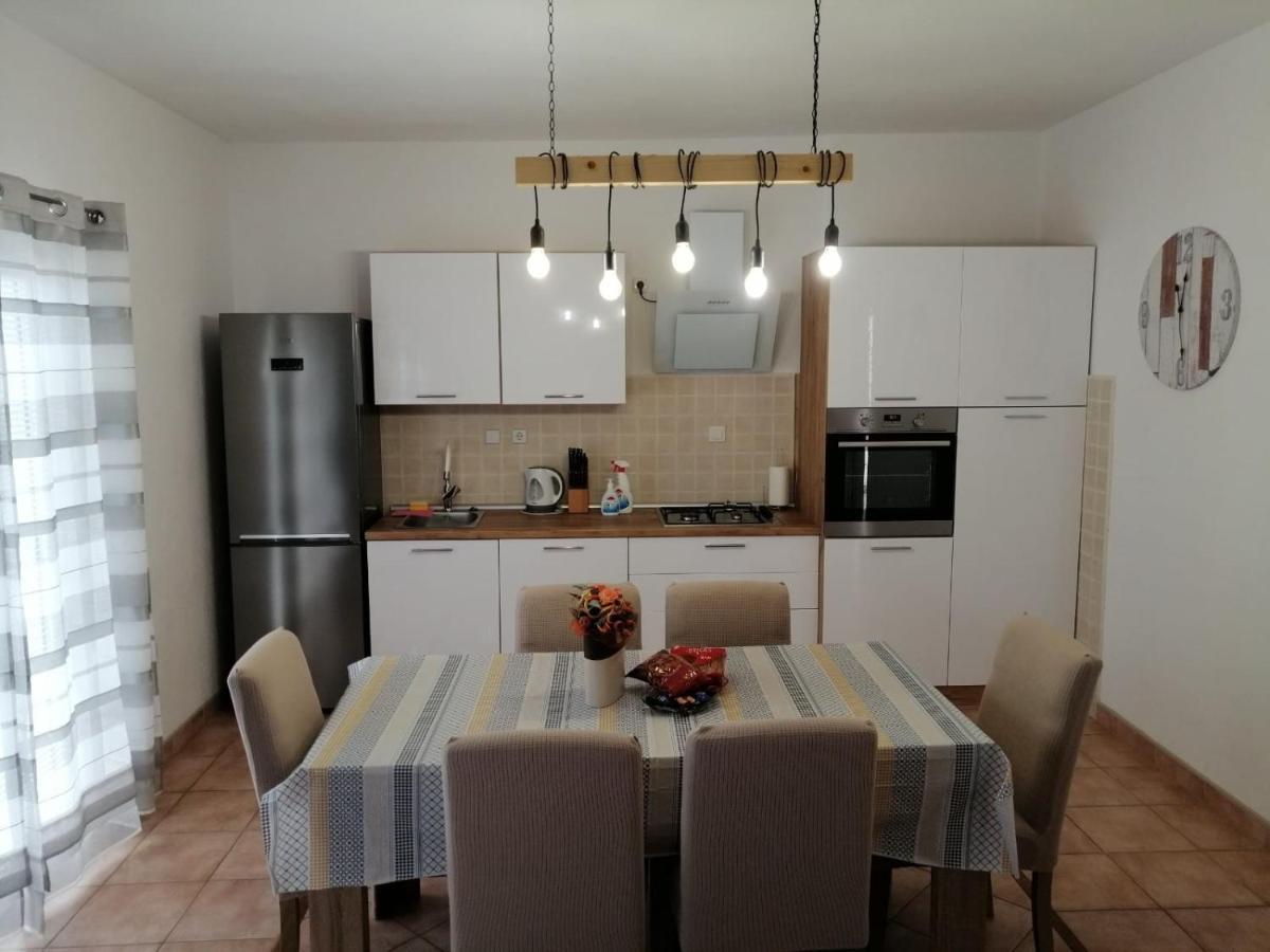 Ferienwohnung Deny Zaboric Exterior foto